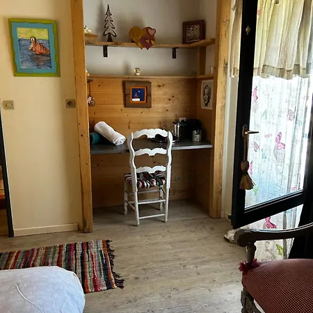 Le Gast, Bed & Breakfast 3*